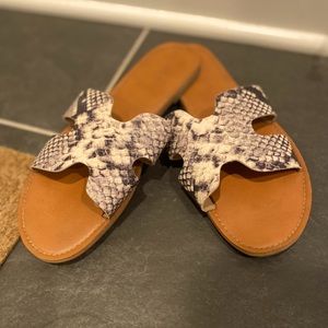 Snake print flat sandals size 9